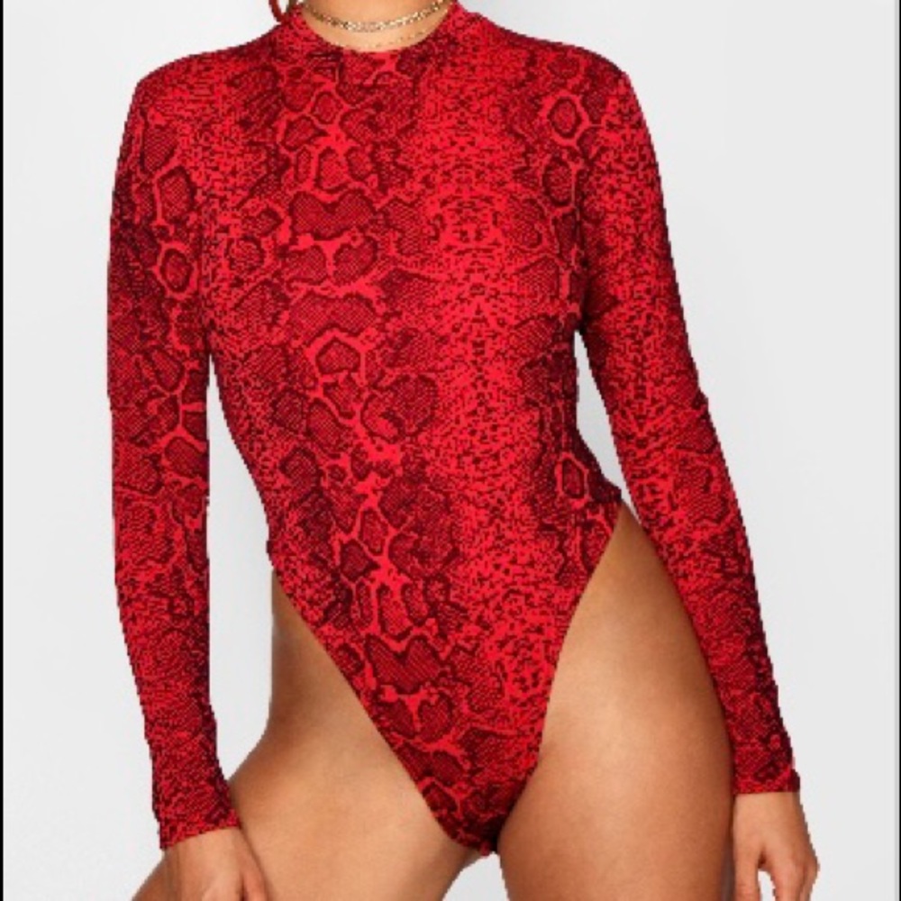 Boohoo - Snake print bodysuit